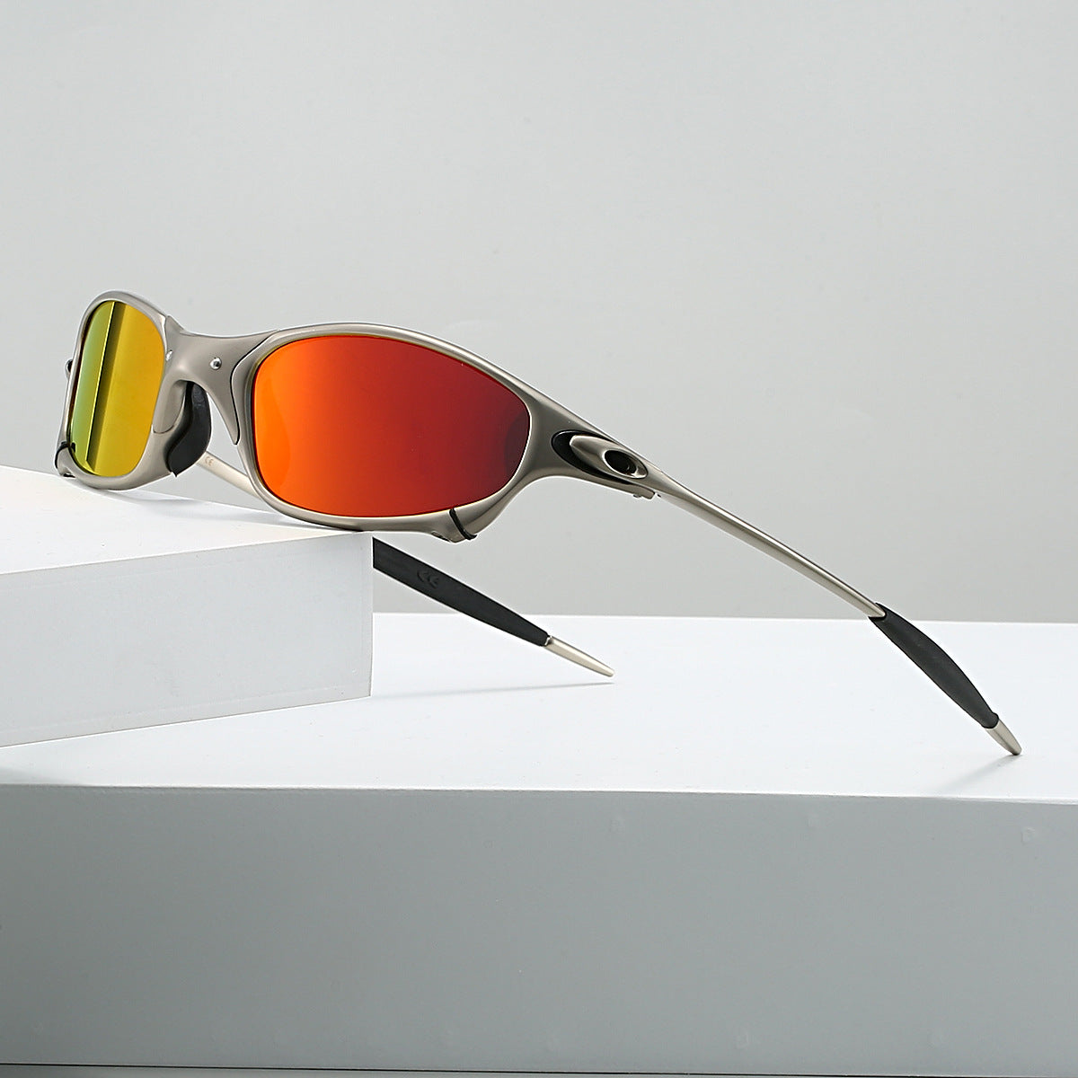 Cyber metallic sunglasses