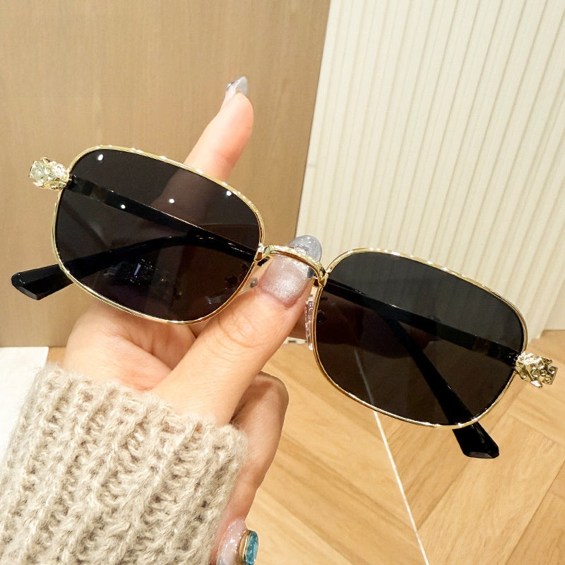 Vitage square metal sunglasses