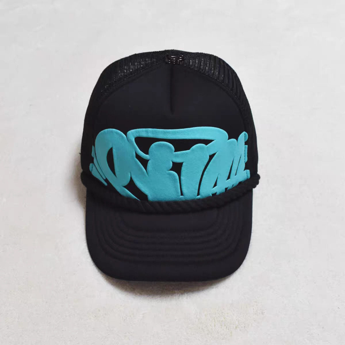 Syna World Cap